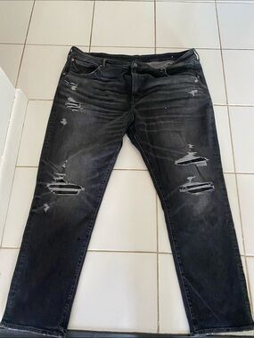 American Eagle Outfitters Black Distressed Relaxed Jeans